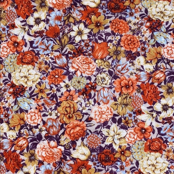 Floral Crop Top - Picture 3 of 4